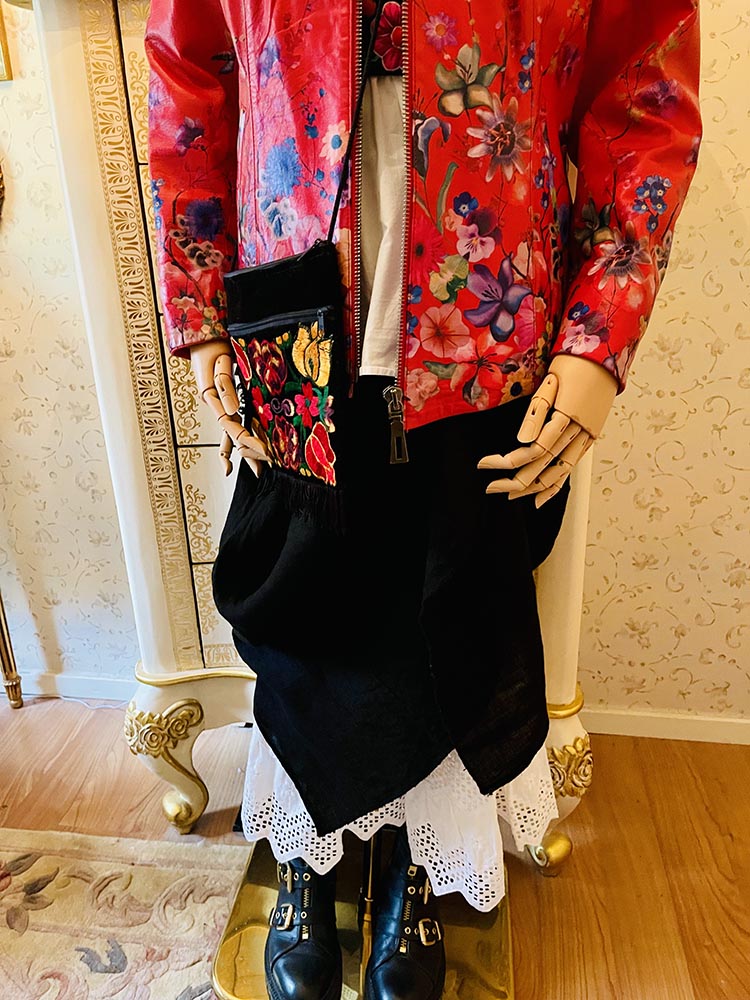 Modern Folkdräkt inspirerad av Traditionella Dräkter No5 - Bild 4